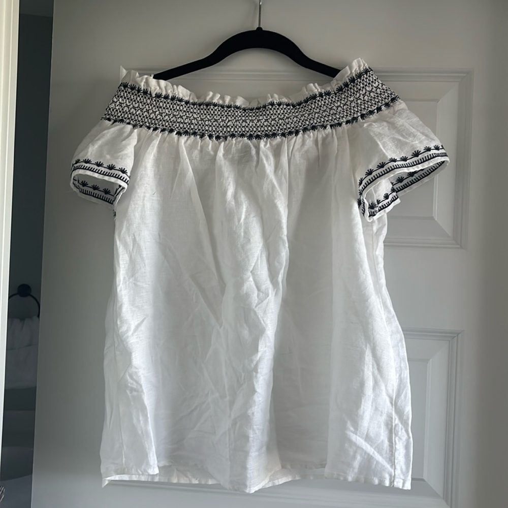 Ann Taylor off the shoulder linen top